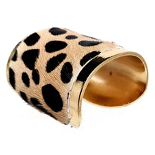 Load image into Gallery viewer, Leather &amp; Gold Finish Cuff